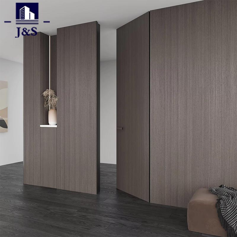 Viso namo individualiai pritaikytos paslėptos durys